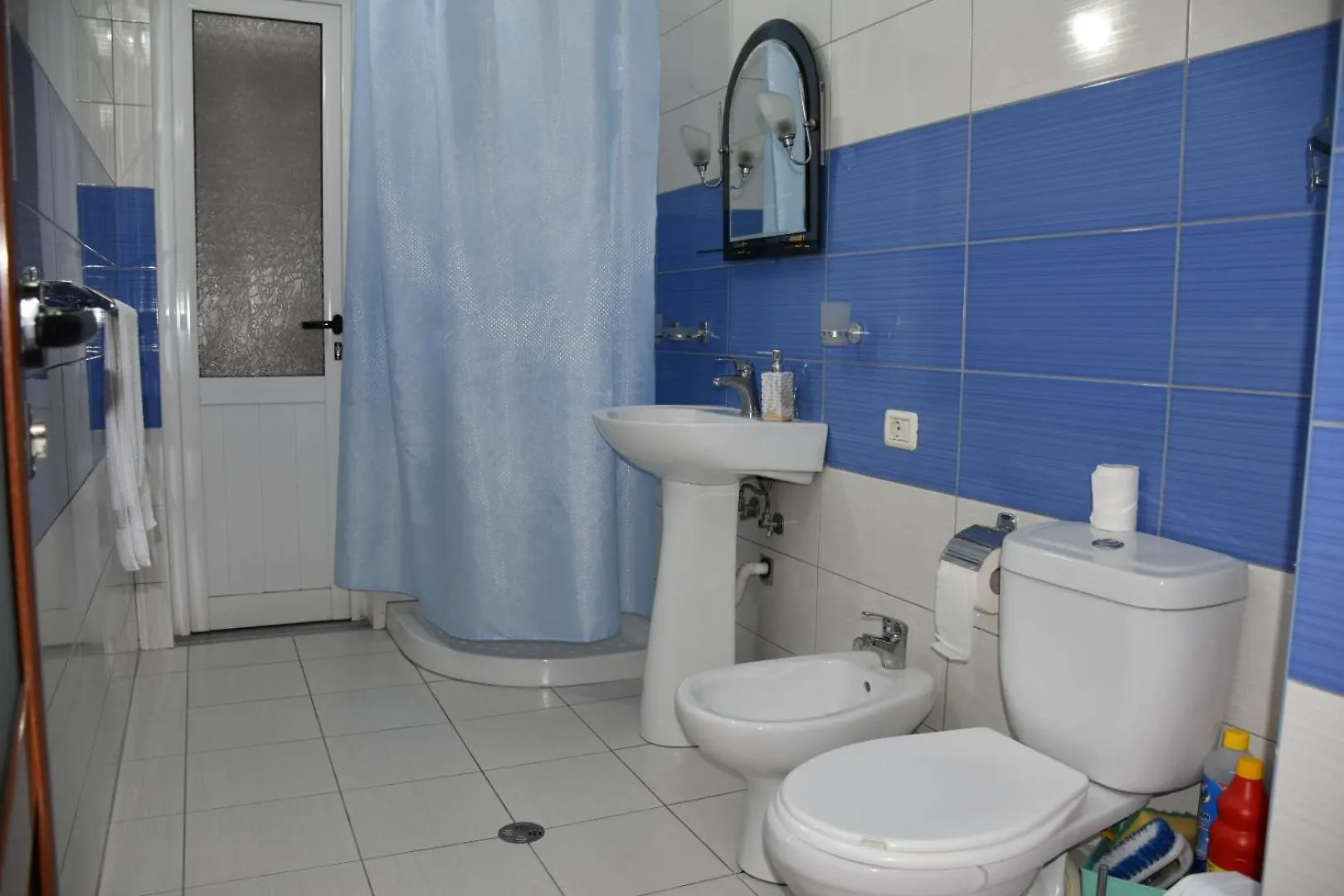 Leo Apartment Permet