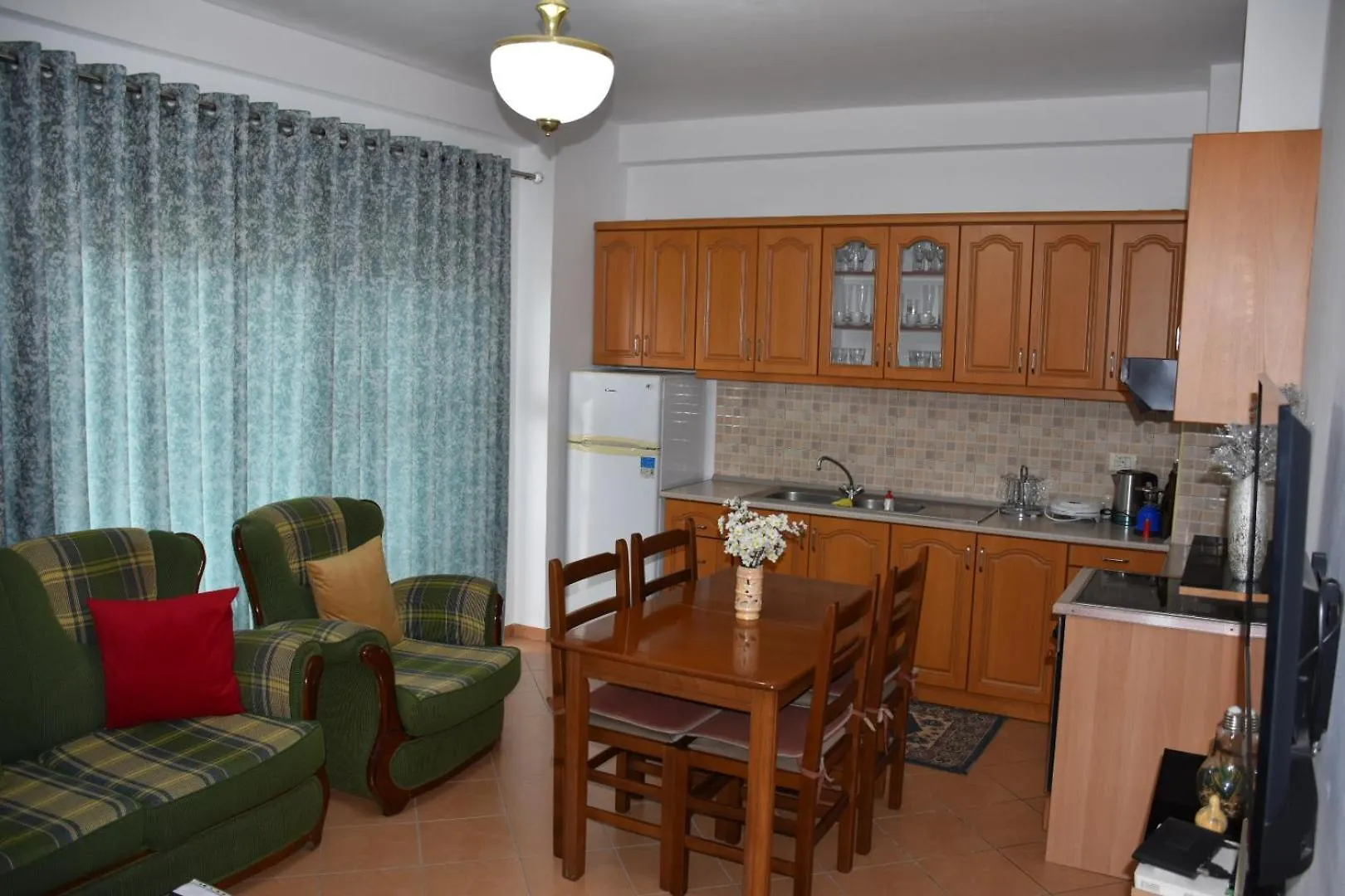 Leo Apartment Permet